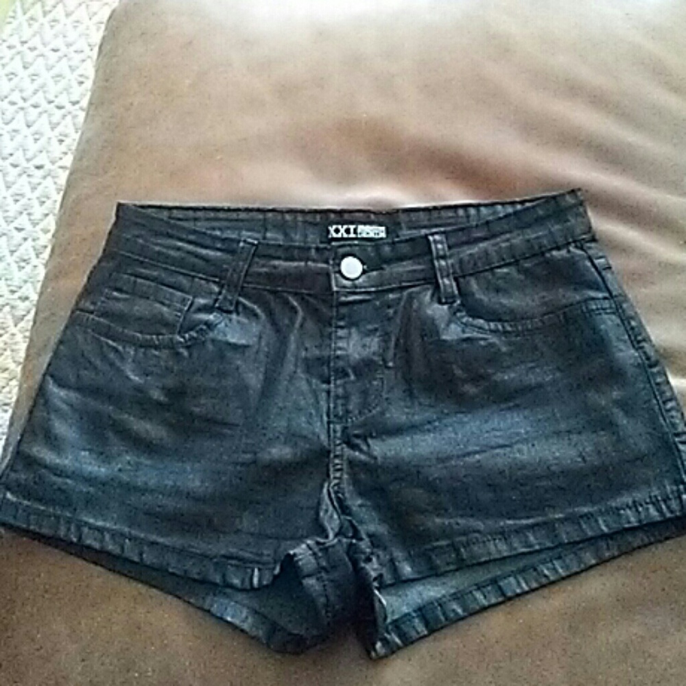 XXI PREMIUM DENIM SHORTS